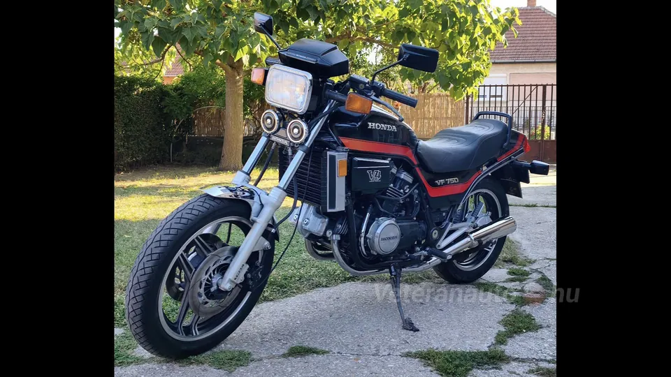 Honda VF 750 Sabre Sport