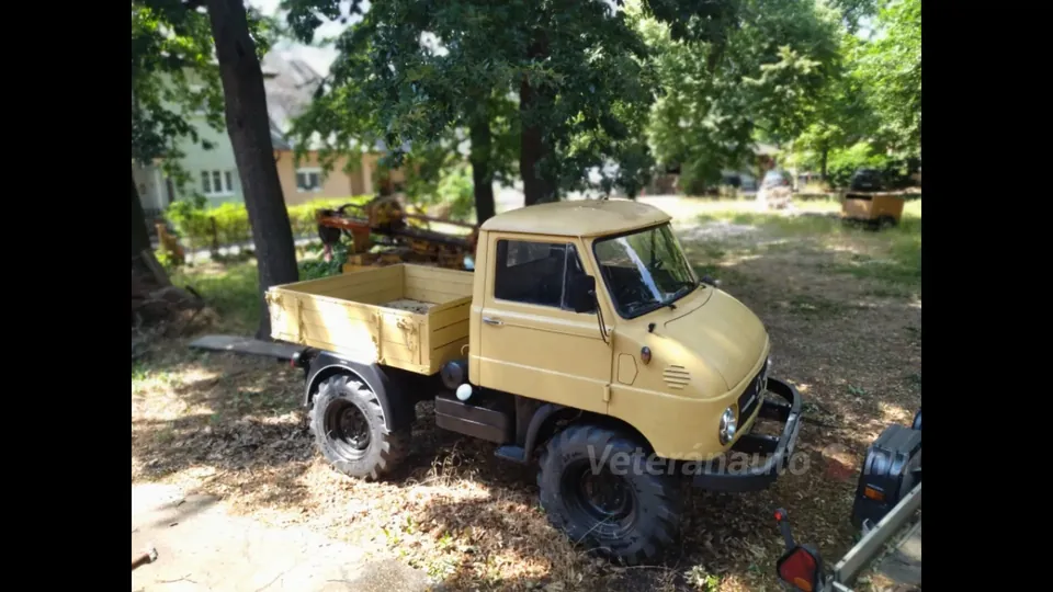 Mercedes Benz (Unimog 411)