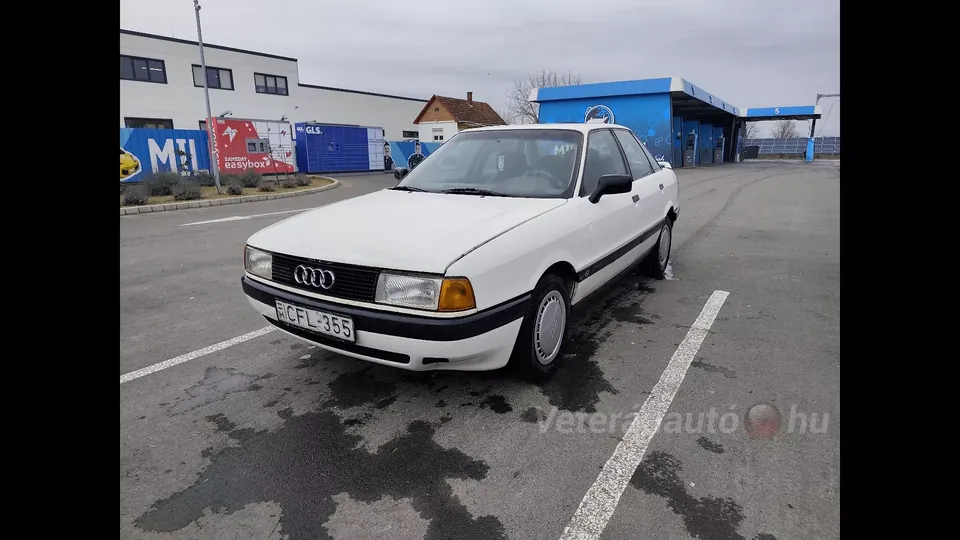 Audi 80 1.8 (1988) kézi szivatós 