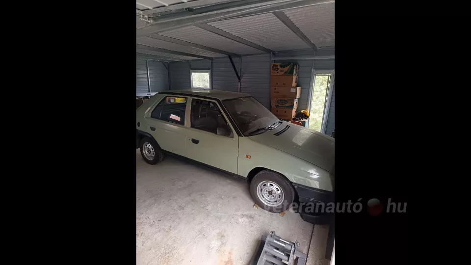 Skoda Favorit