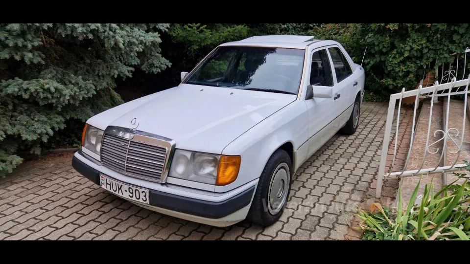 W124 megkímélt gyári állapotban