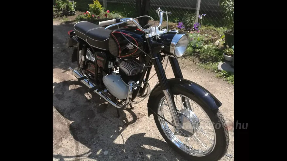 Pannónia P10 H 